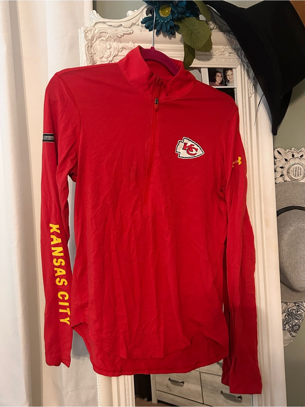 Under Armour Kansas City Chiefs Red Quarter-Zip Pullover - women